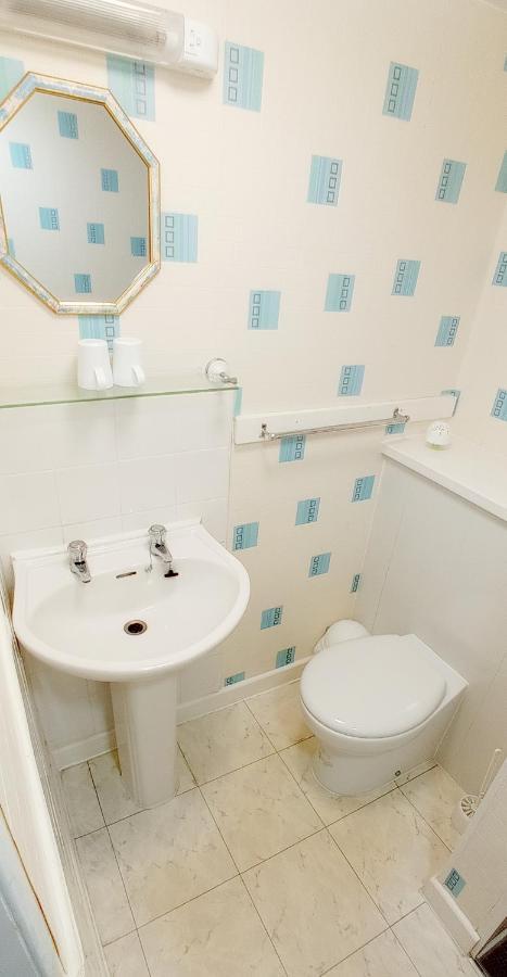 Lily Hotel Blackpool Extérieur photo