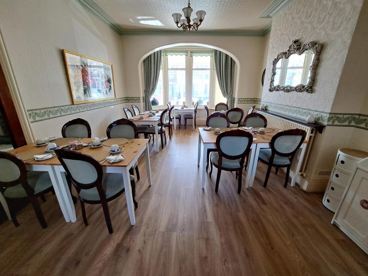 Lily Hotel Blackpool Extérieur photo