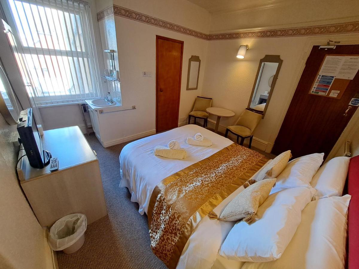 Lily Hotel Blackpool Extérieur photo