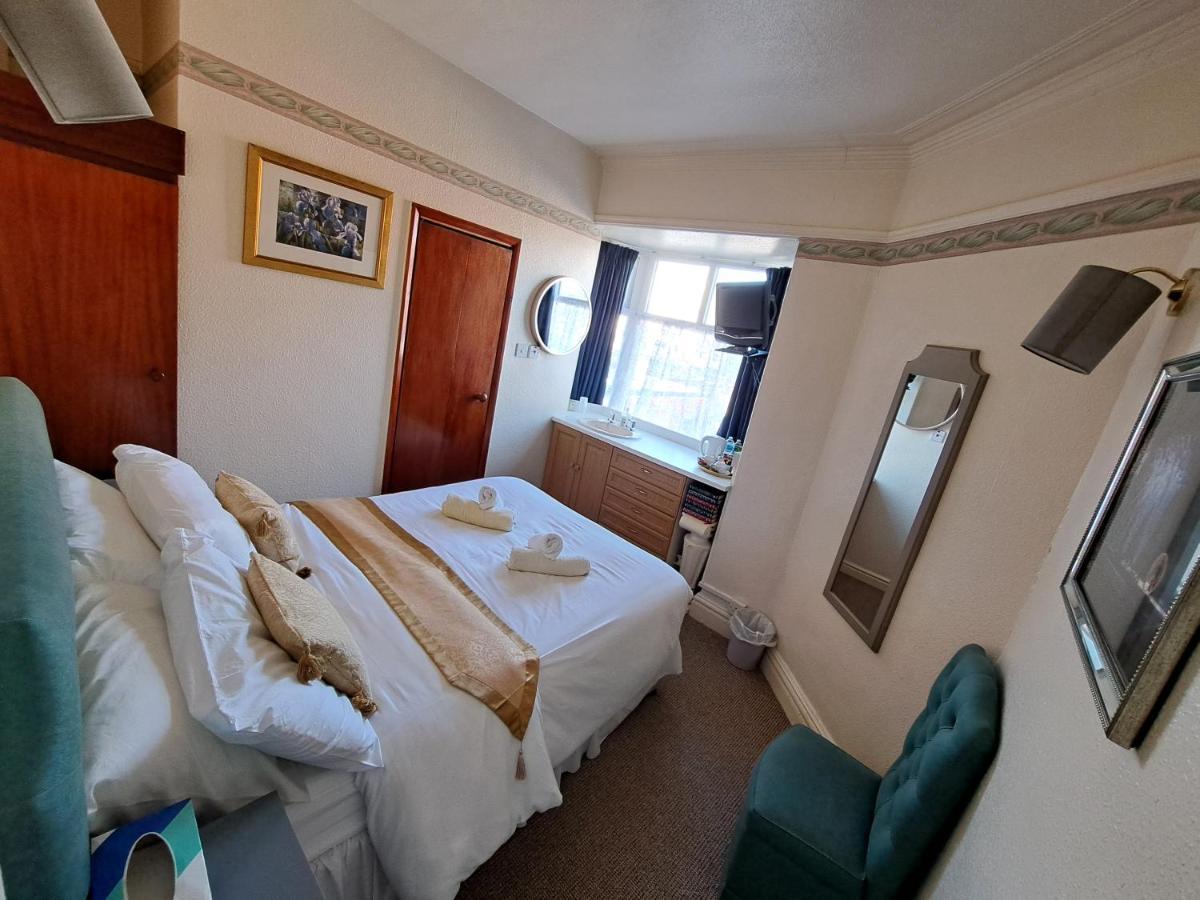 Lily Hotel Blackpool Extérieur photo