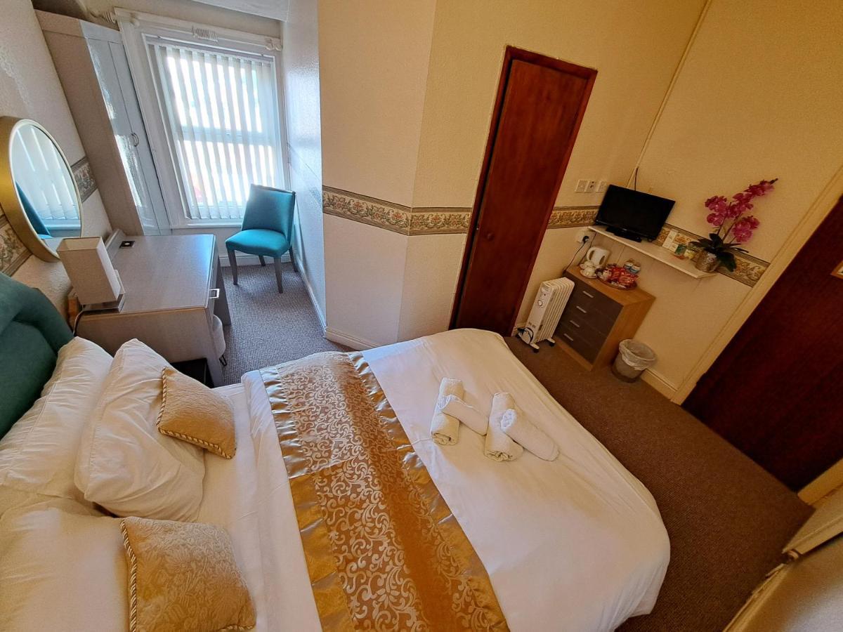 Lily Hotel Blackpool Extérieur photo